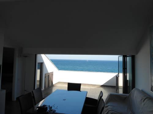 The Roof On The Sea Daire Fondachello  Dış mekan fotoğraf